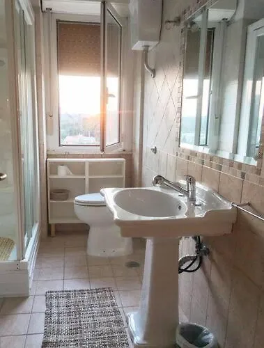 Interno 20 La Casetta A Magliana Stazione * 罗马